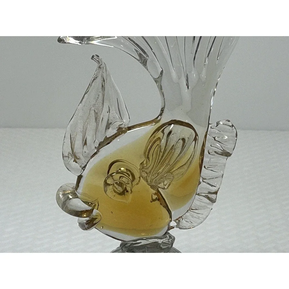 VINTAGE‎ ART GLASS GOLD & WHITE FISH FIGURE/STATUE- 8 1/4”